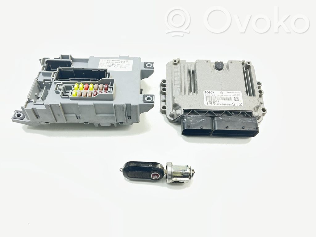 Fiat Punto Evo Komputer / Sterownik ECU i komplet kluczy 