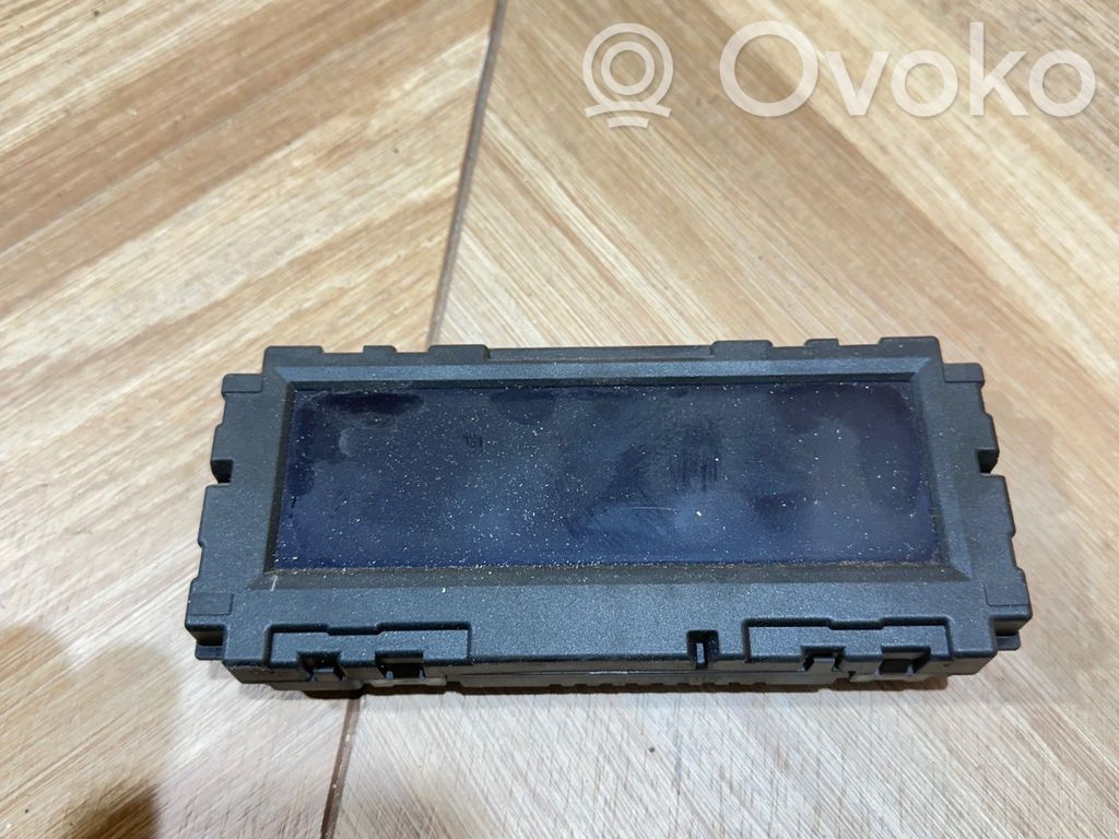 Renault Megane II Screen/display/small screen 