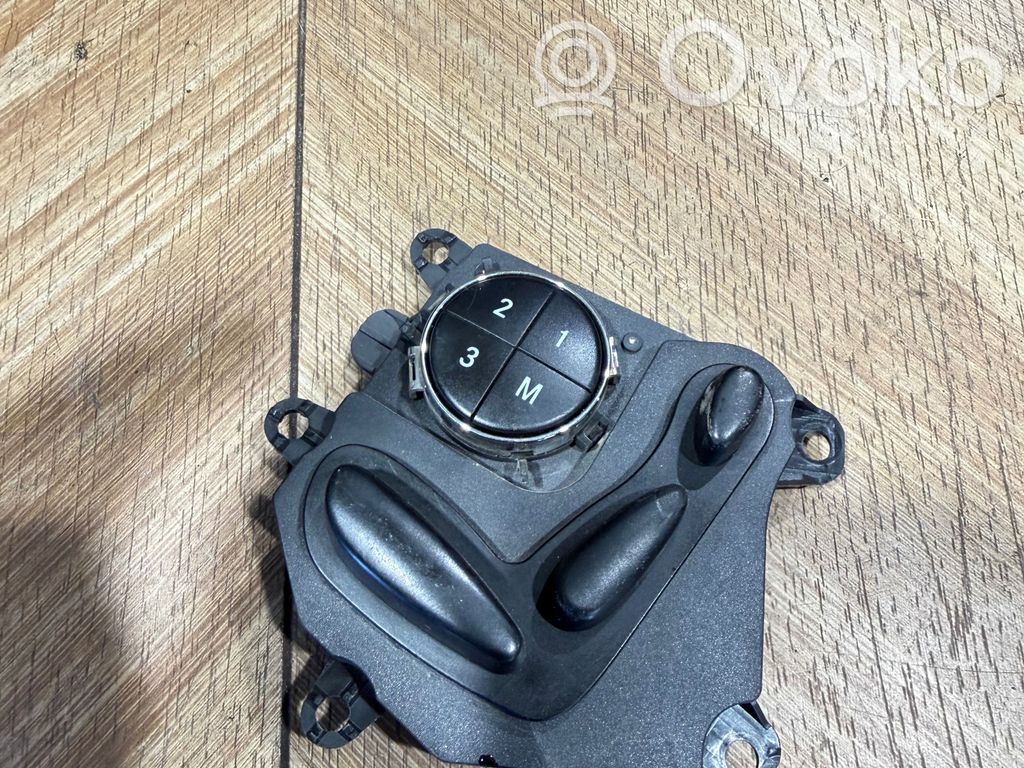 Mercedes-Benz E W211 Seat control switch 