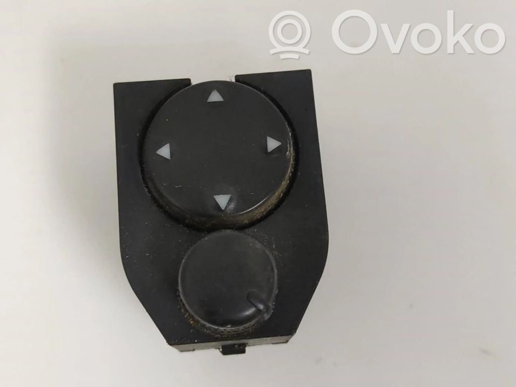 Audi A4 S4 B5 8D Wing mirror switch 