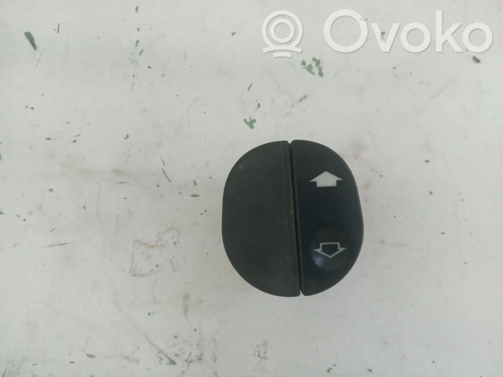 Ford Fiesta Electric window control switch 