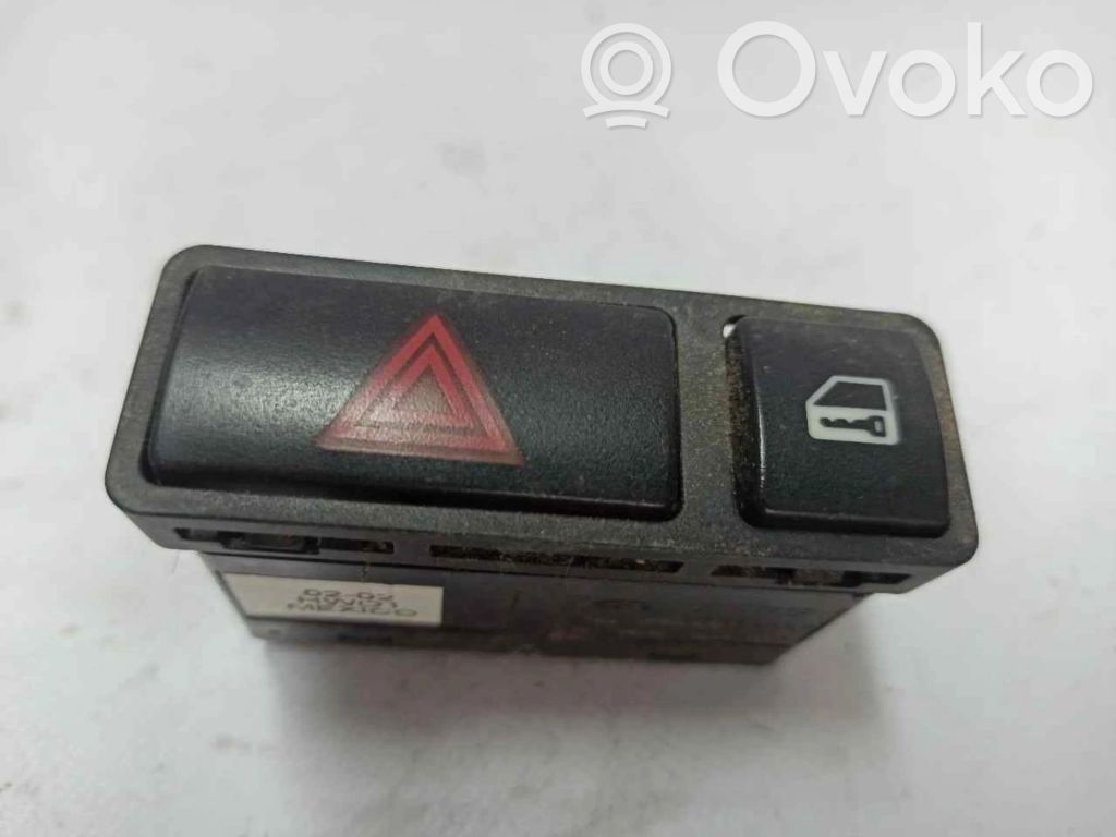 Hazard light switch   61318368920