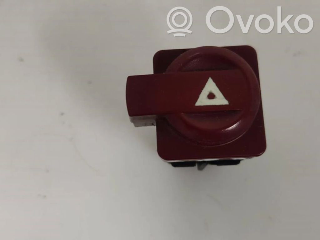 Hazard light switch   96480877KR