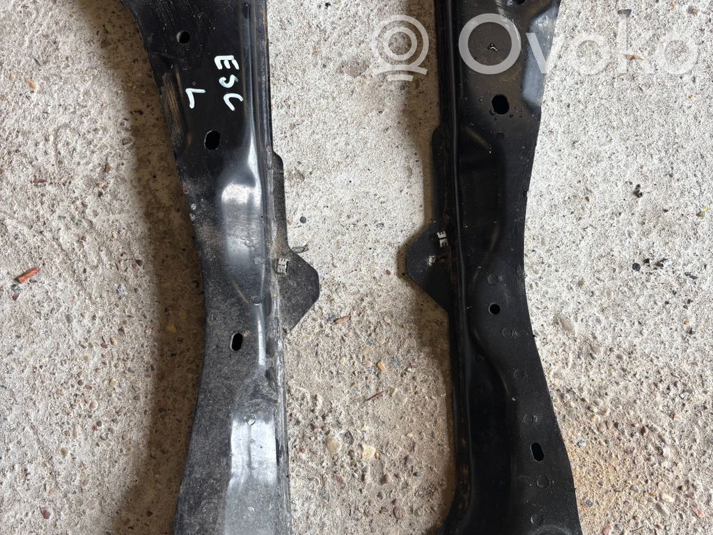 Priekinis traversas   LX6BS101D48FA