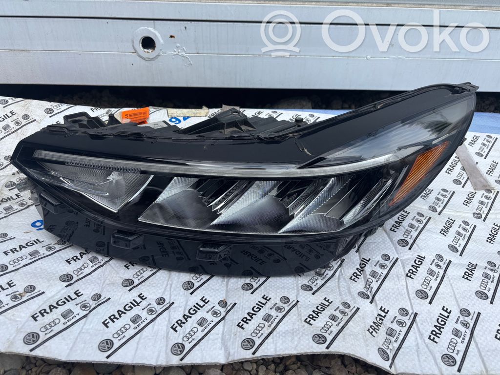 Ford Escape IV Lampa przednia 