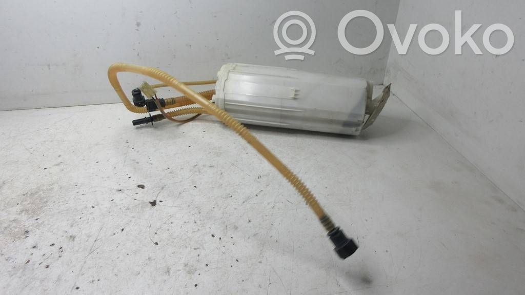 Audi A8 S8 D3 4E Bomba interna de combustible 