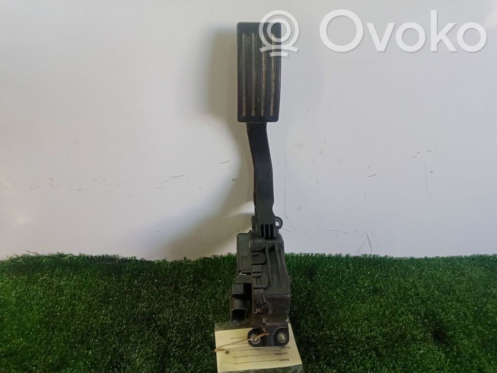 Akceleratoriaus pedalas   4M519F836AH