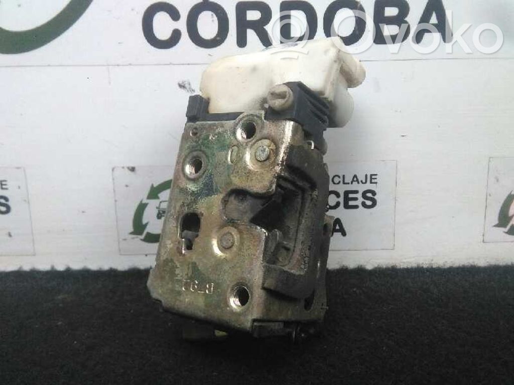 Aizmugurē slēdzene   4PUERTAS,ELECTRICA4PIN