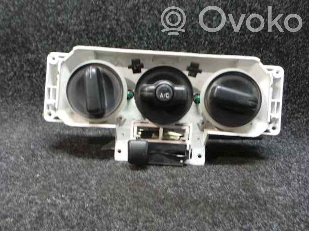 Suzuki Ignis Air conditioner control unit module 
