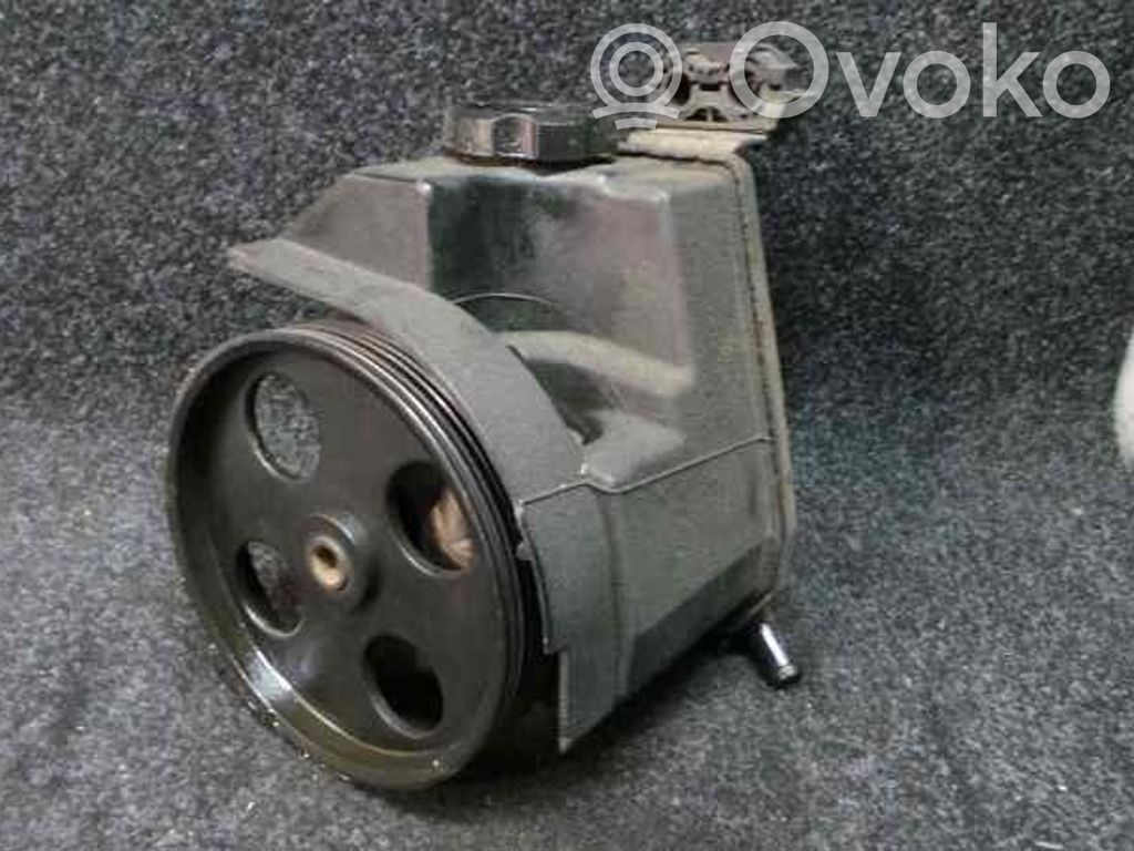 Peugeot 206 Power steering pump 