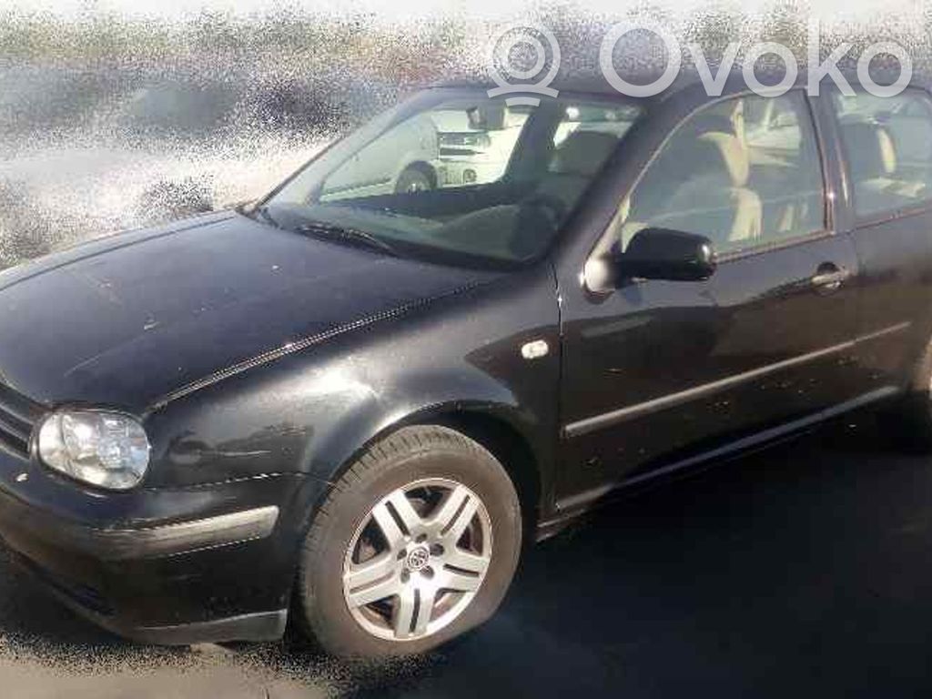Volkswagen Golf SportWagen Półoś przednia 