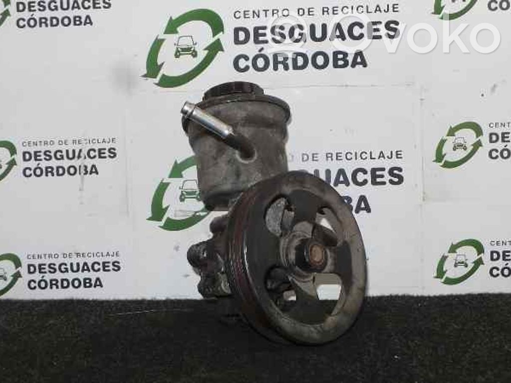 Toyota Yaris Verso Power steering pump 