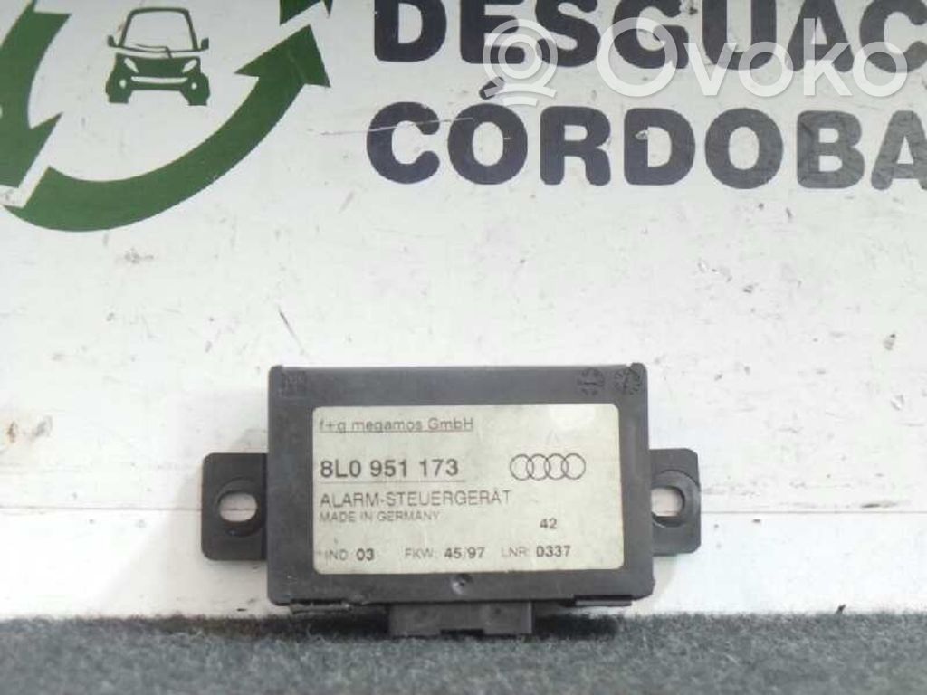 Citu veidu vadības bloki / moduļi   8L0951173