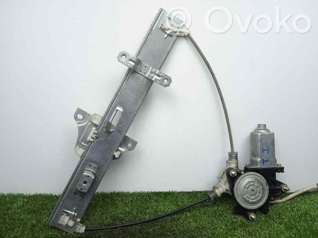 Suzuki Liana Rear window lifting mechanism without motor 