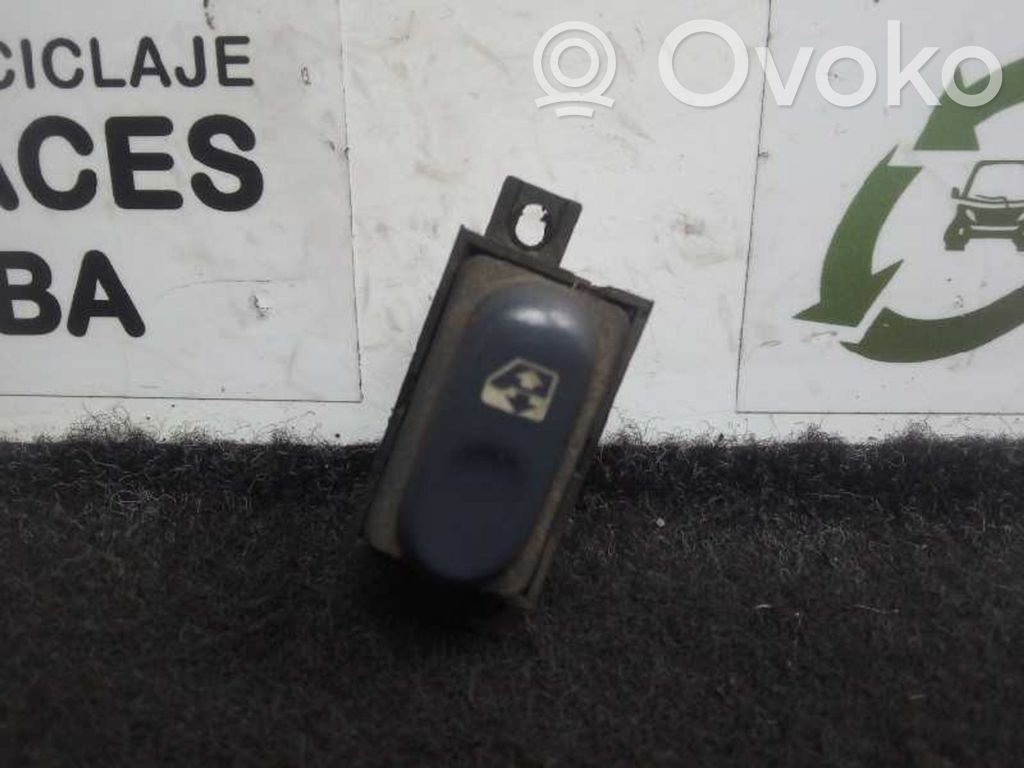 Renault Espace III Electric window control switch 