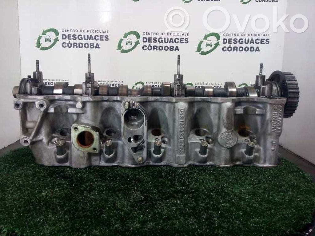 Culata del motor   046103373B