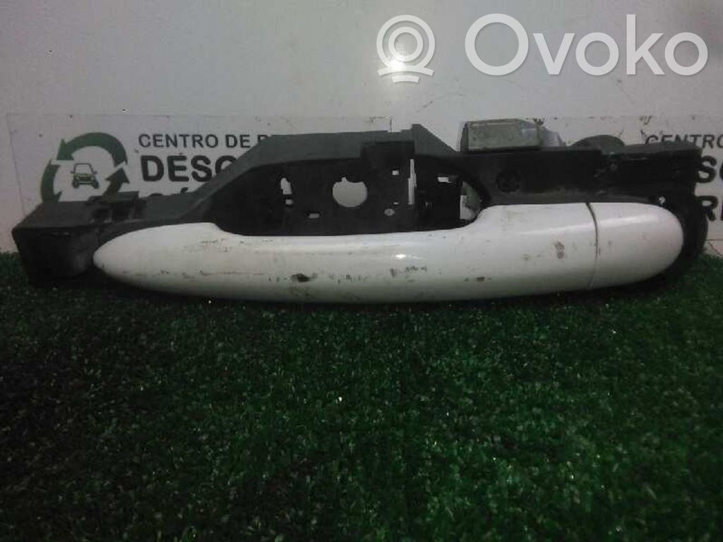Manecilla externa puerta delantera   226526,BLANCO