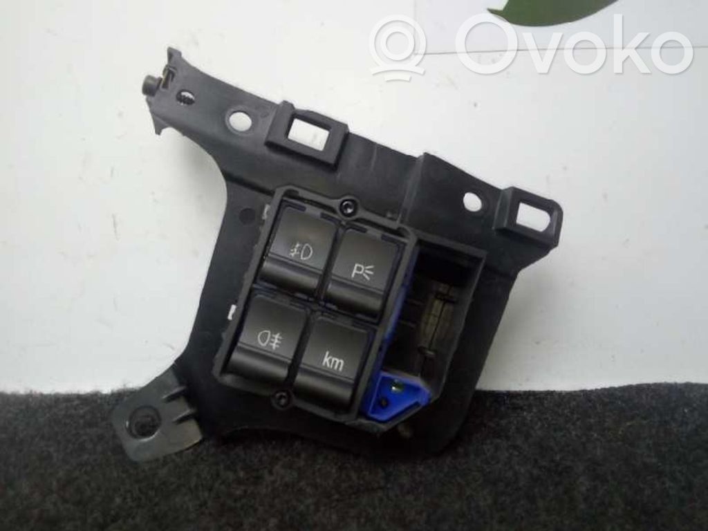 Multifunctional control switch/knob   156056261