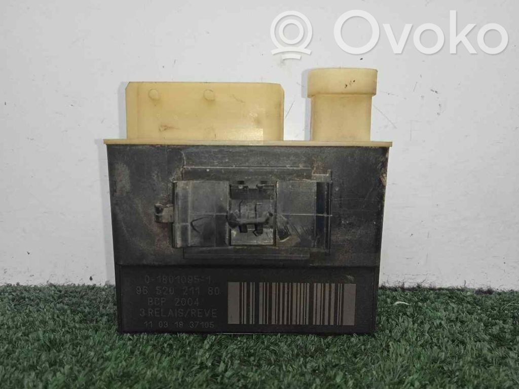 Kvēlsveču relejs   2CONECTORES,61PINES