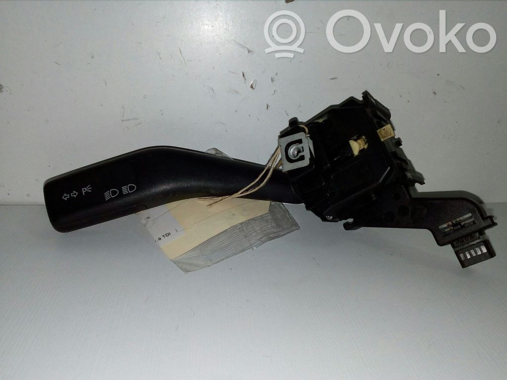 Volkswagen Golf SportWagen Panel lighting control switch 