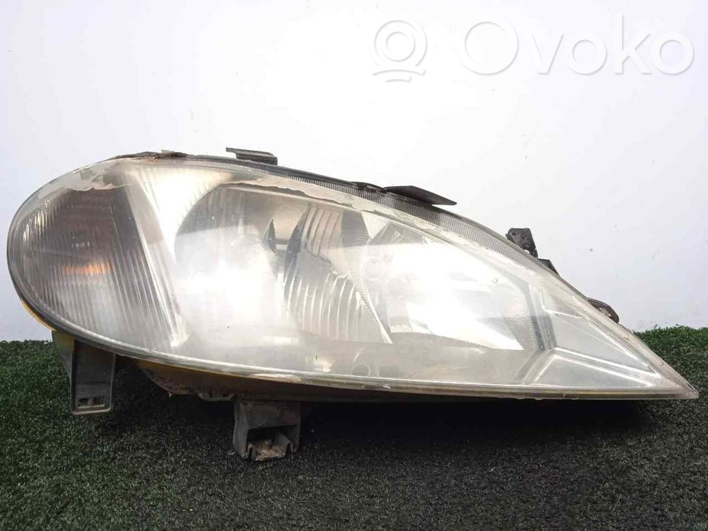 Renault Megane I Priekinis žibintas 