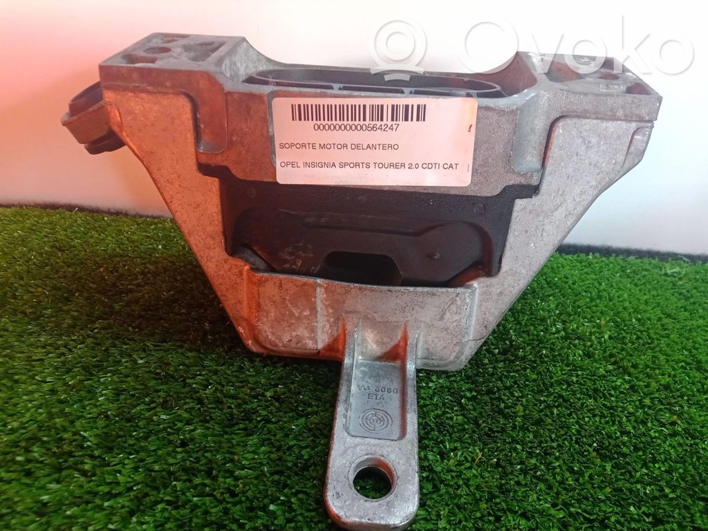 Engine mount bracket   V060970101