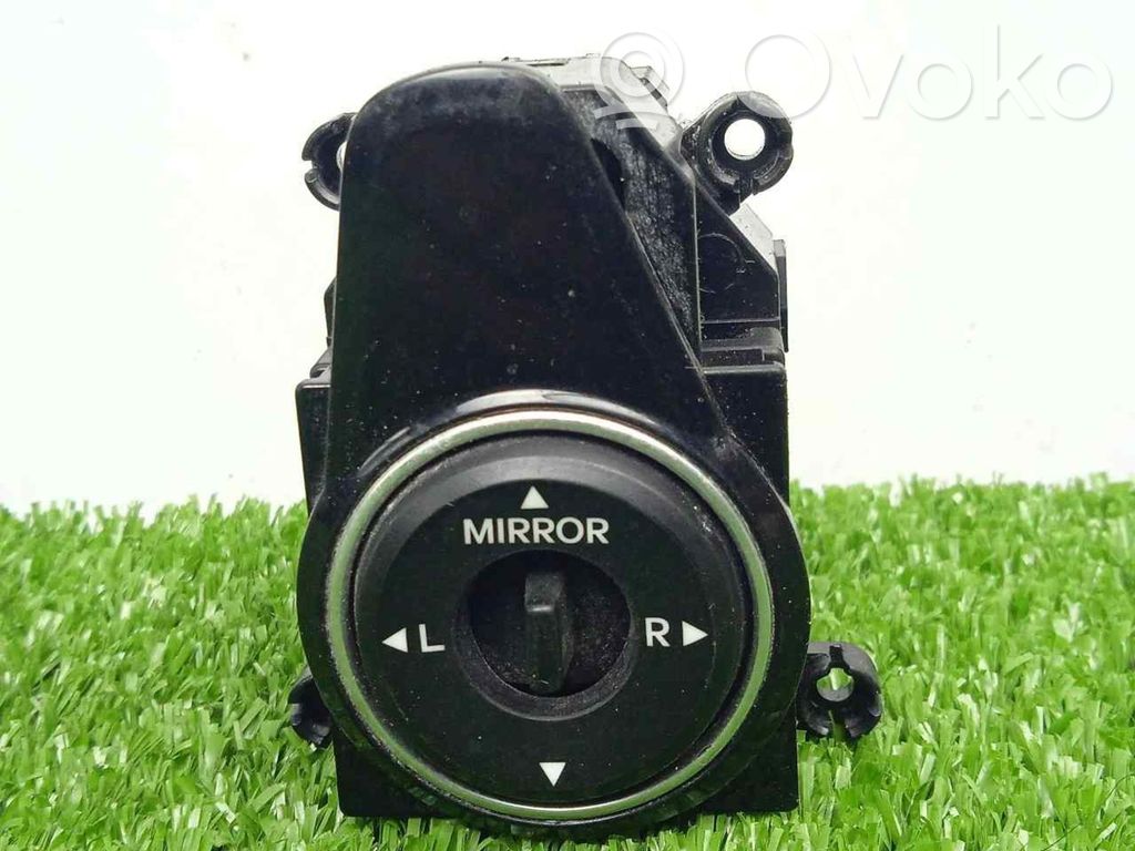 Interruptor del espejo lateral   935733Z100