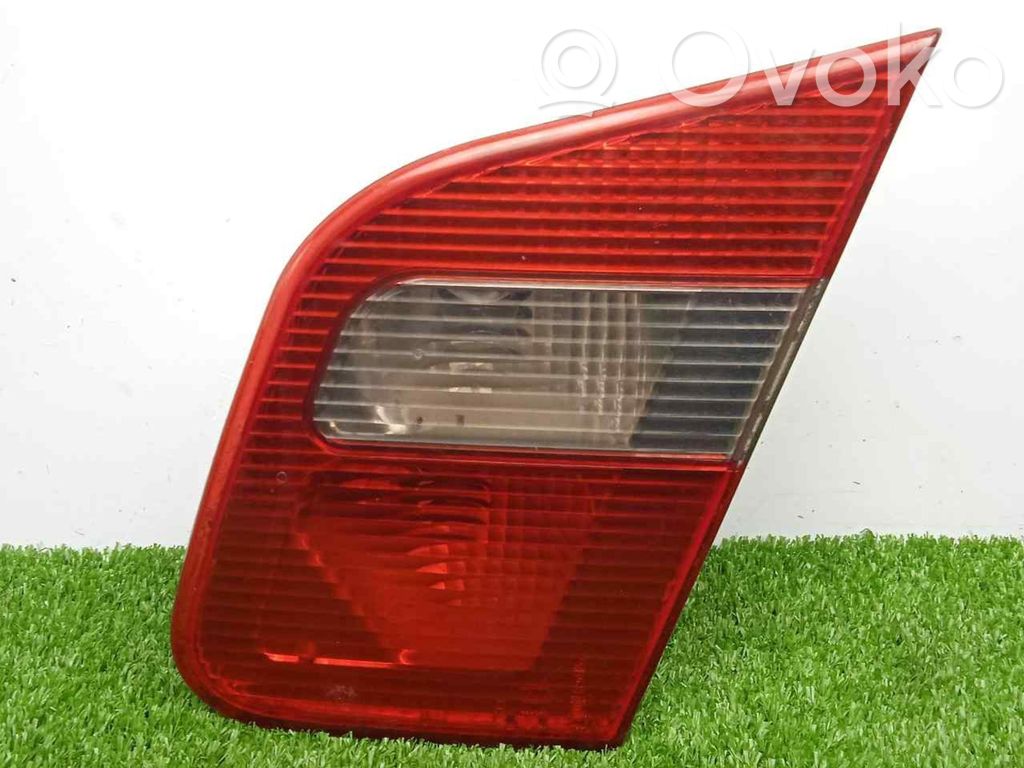 Mitsubishi Carisma Tailgate rear/tail lights 