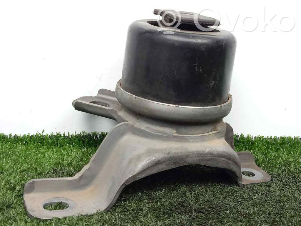 Land Rover Freelander 2 - LR2 Engine mount bracket 
