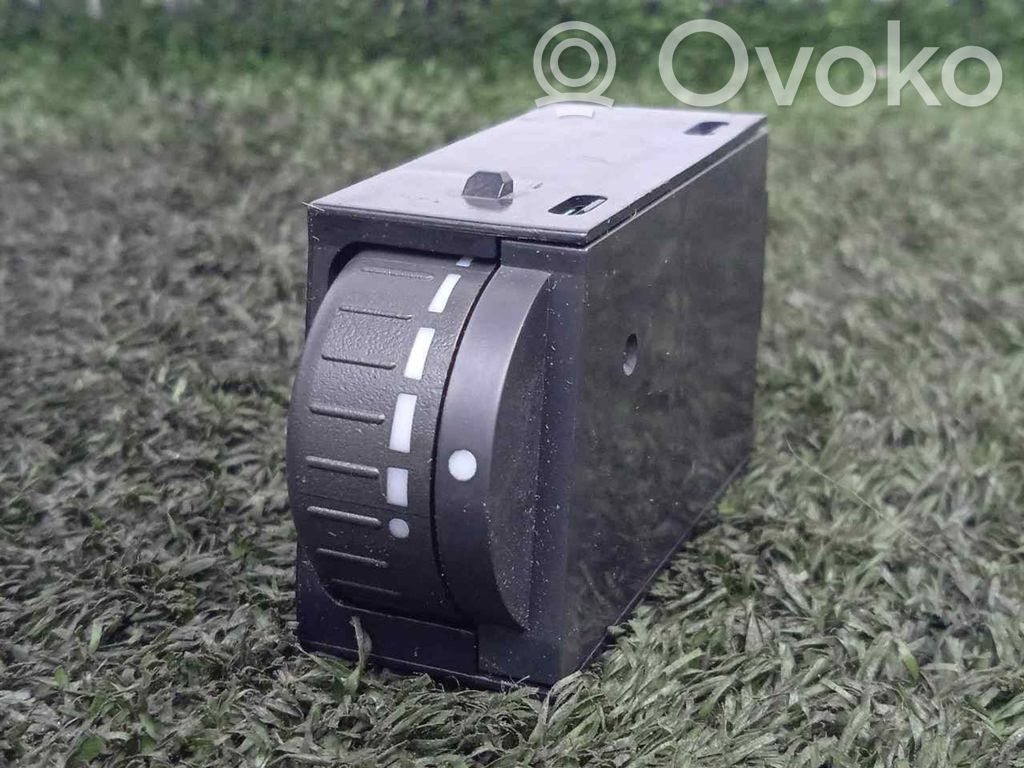 Subaru Impreza III Multifunctional control switch/knob 