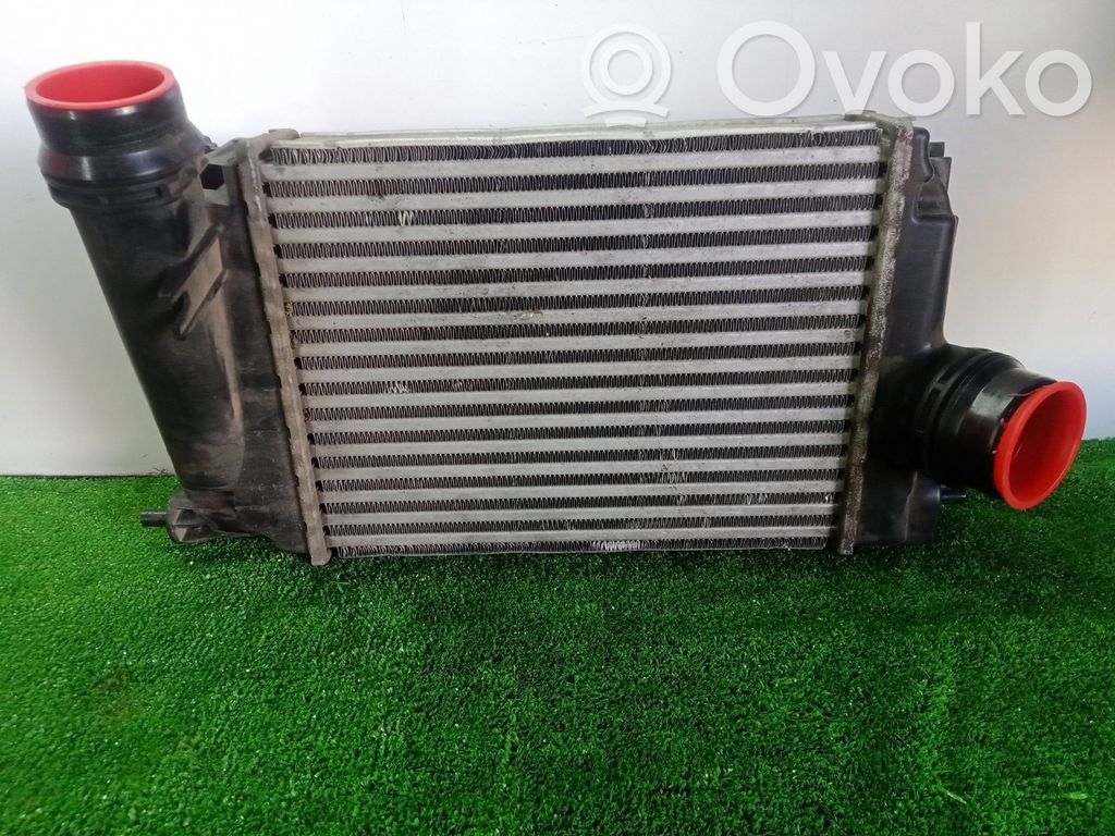 Starpdzesētāja radiators   M166253A