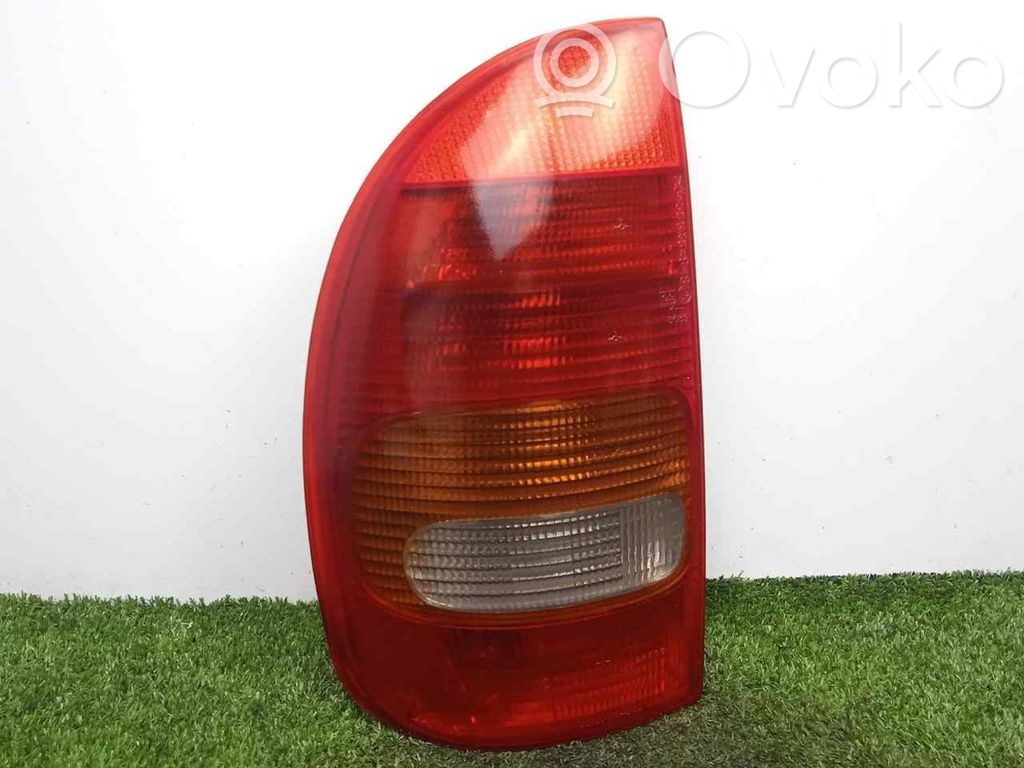 Rear/tail lights   CORSAB,5PUERTAS
