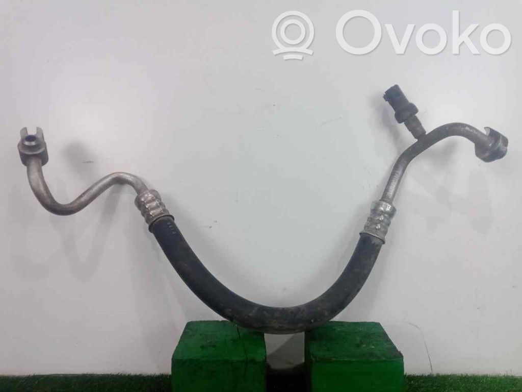 Air conditioning (A/C) pipe/hose