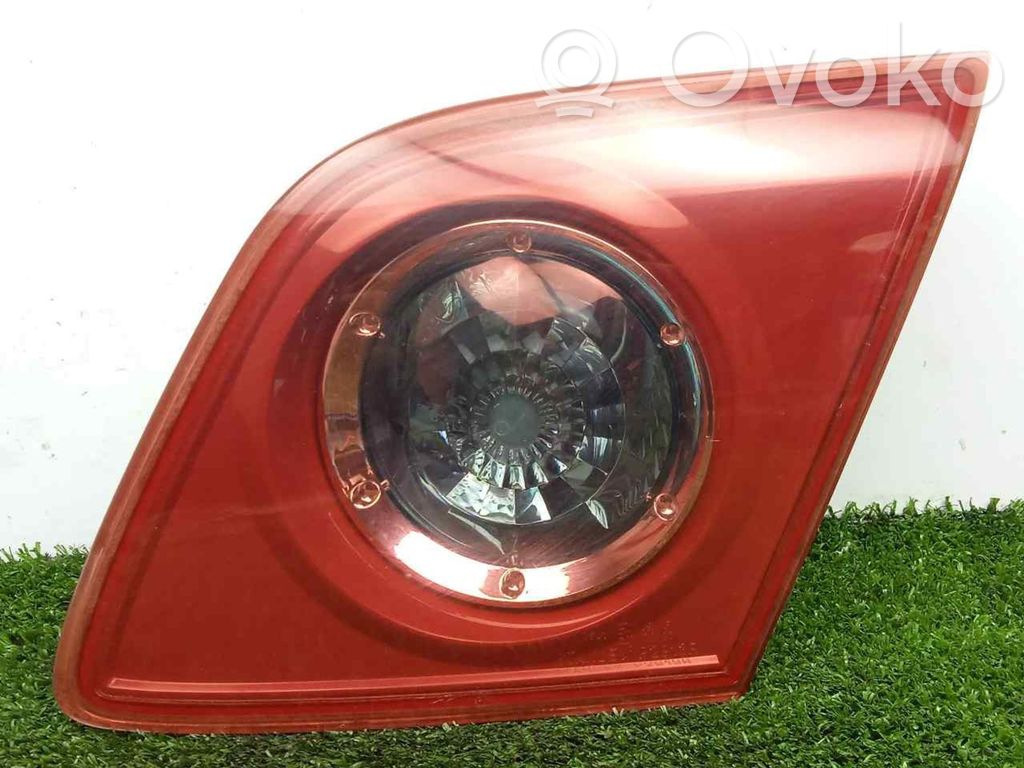 Aizmugurējais lukturis pārsegā   SINREFERENCIA,0407INTERIOR,5PUERTASROJO