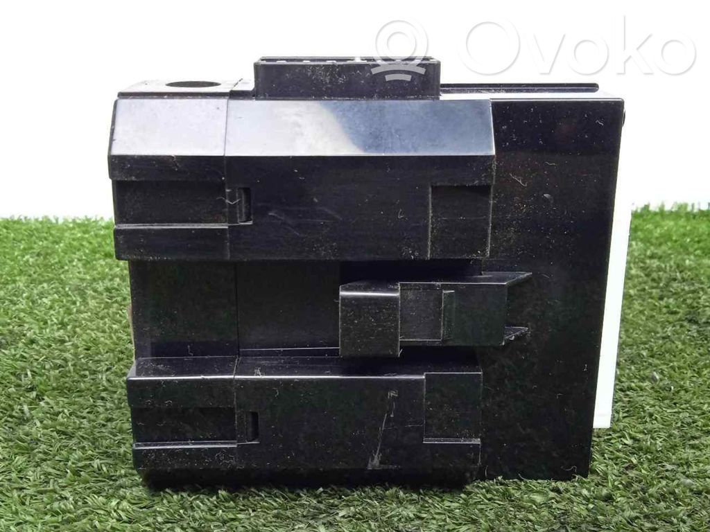 Other control units/modules   954003A210