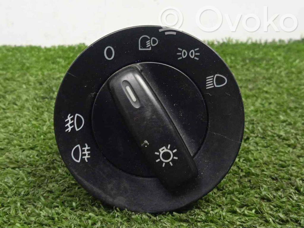 Volkswagen Golf SportWagen Multifunctional control switch/knob 