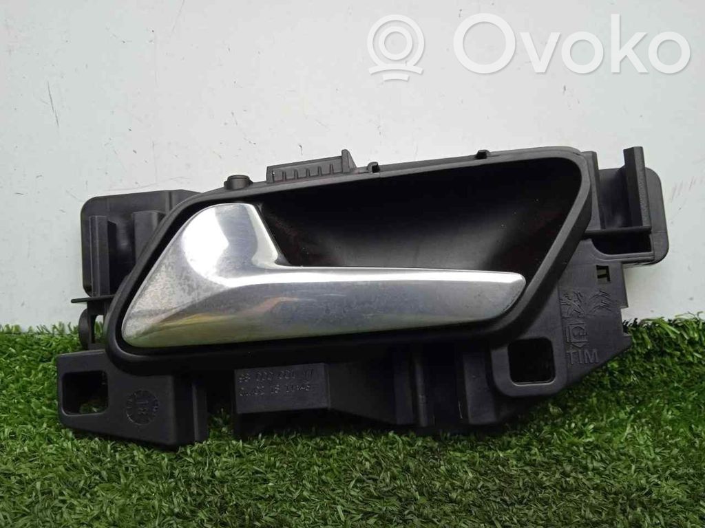 Opel Crossland X Manecilla interna puerta trasera 