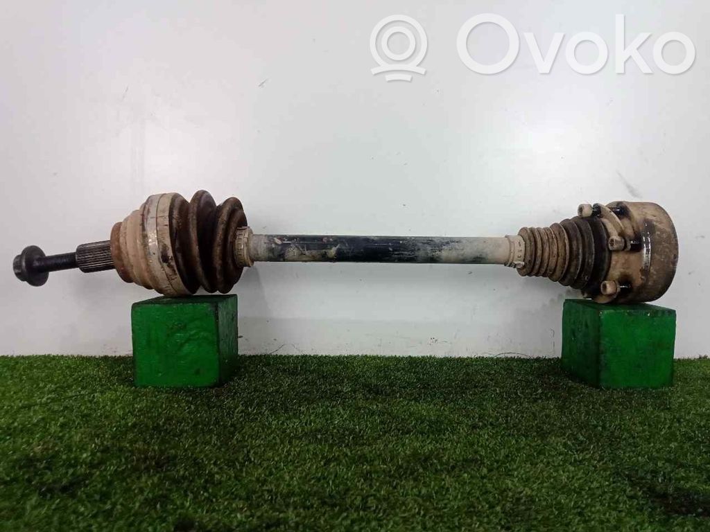 Skoda Octavia Mk2 (1Z) Front driveshaft 