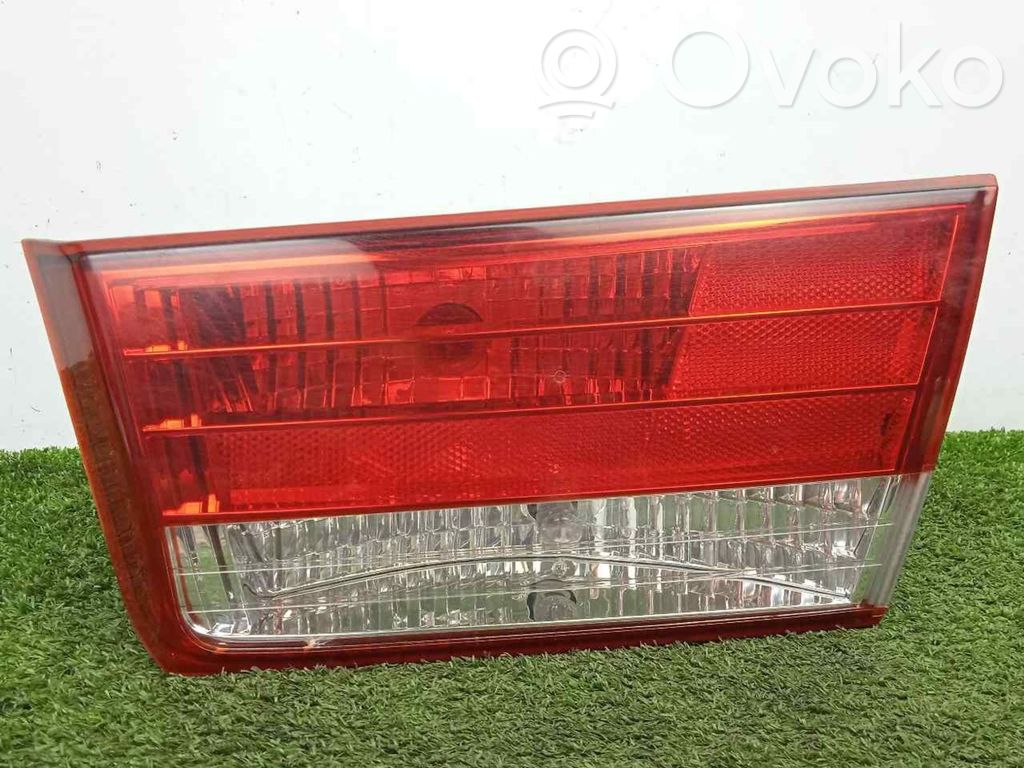 Tailgate rear/tail lights   SINREFERENCIA