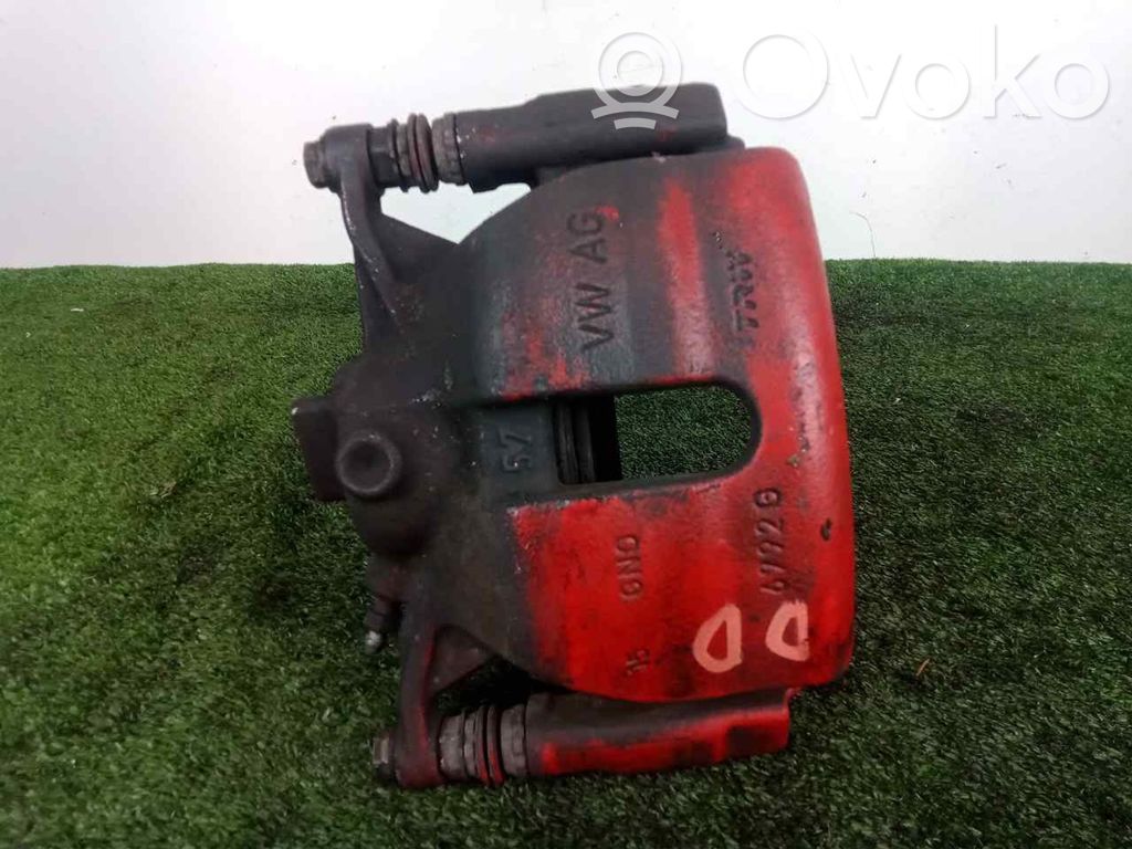 Caliper de freno delantero   8V0615124A