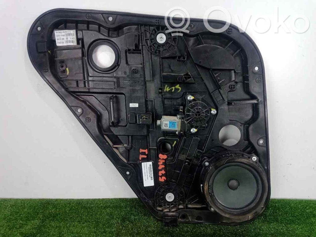 KIA Sportage Mecanismo para subir la puerta trasera sin motor 