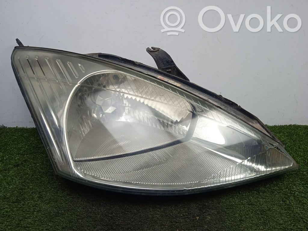Ford Focus Headlight/headlamp 
