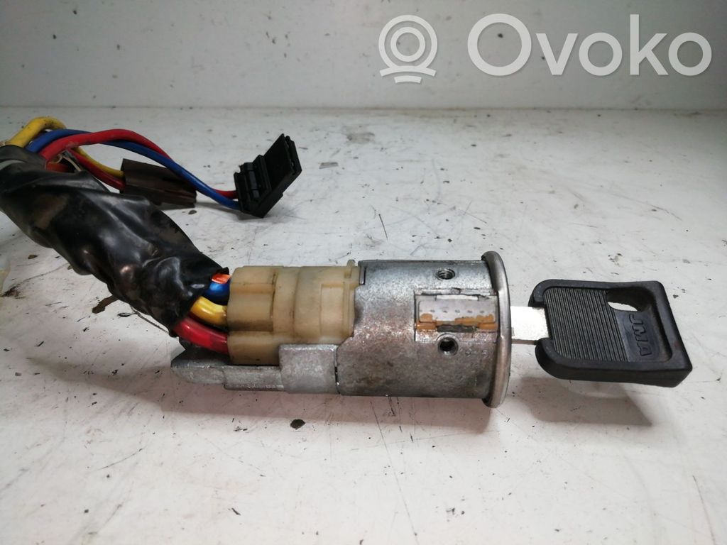 Ignition lock   SINREFERENCIA,3CONECTORES