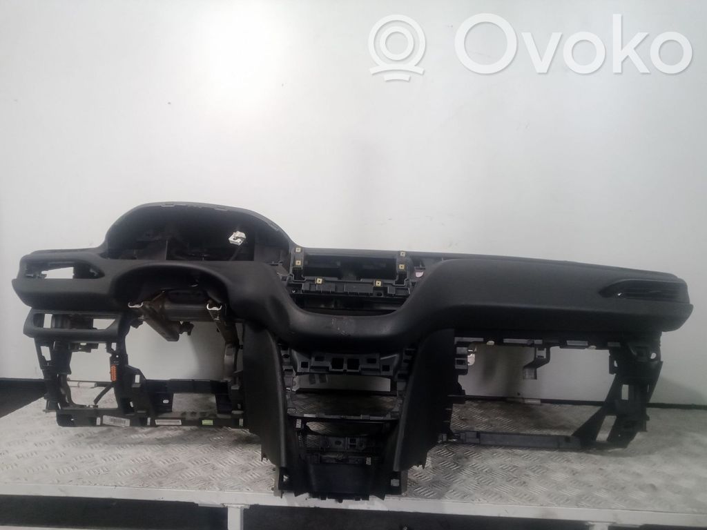 Peugeot 208 I Panel de instrumentos 
