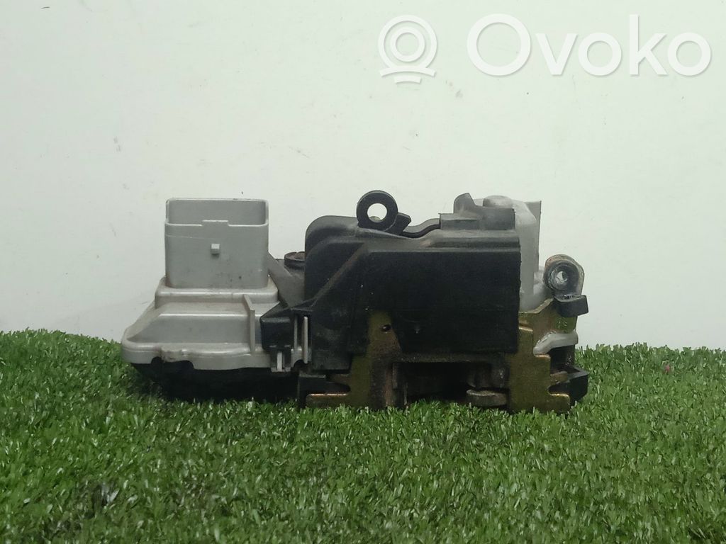 Citroen Xsara Front door lock 