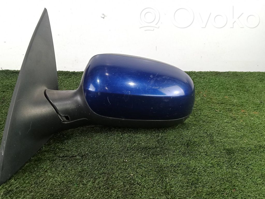 Opel Corsa C Elektryczne lusterko boczne drzwi przednich 
