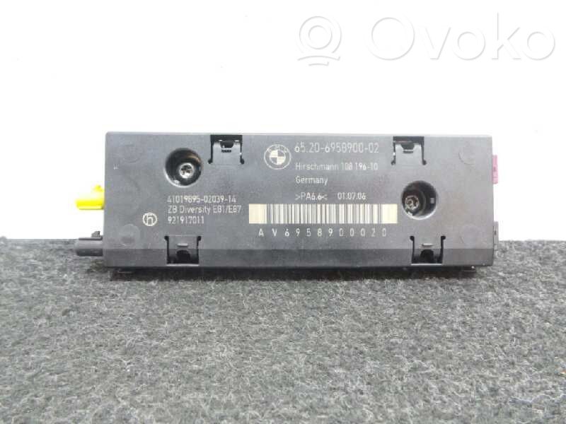 BMW 1 E81 E87 Citu veidu vadības bloki / moduļi 