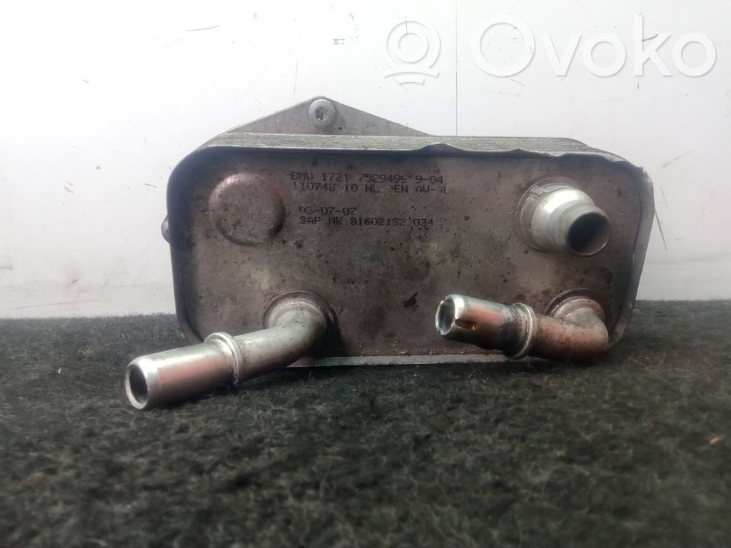 Radiador del aceite del motor   7529499