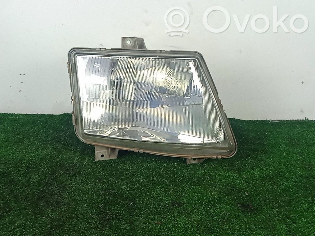 Mercedes-Benz Vito Viano W638 Lampa przednia 