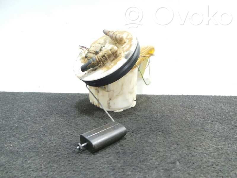 Bomba interna de combustible